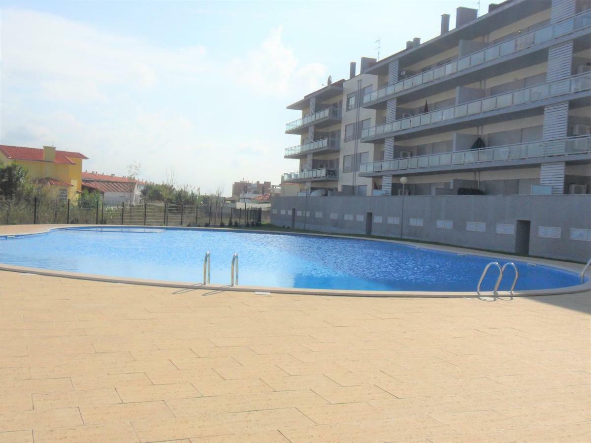Alojamentos Campo & Mar - T1 Com Piscina Sao Martinho do Porto Exterior photo